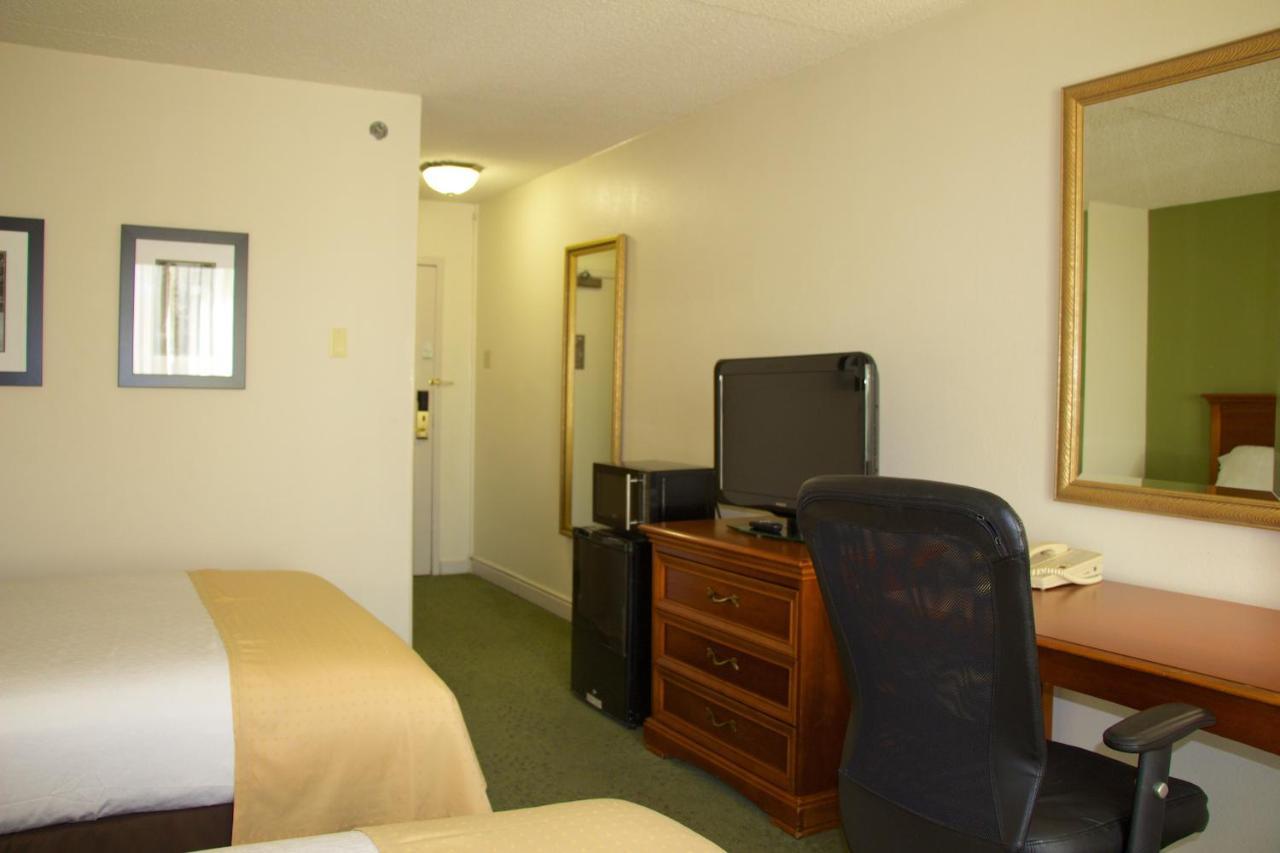 Holiday Inn Athens - University Area Εξωτερικό φωτογραφία